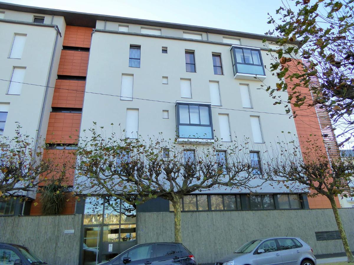 Appartement Les Allees Du Port By Interhome